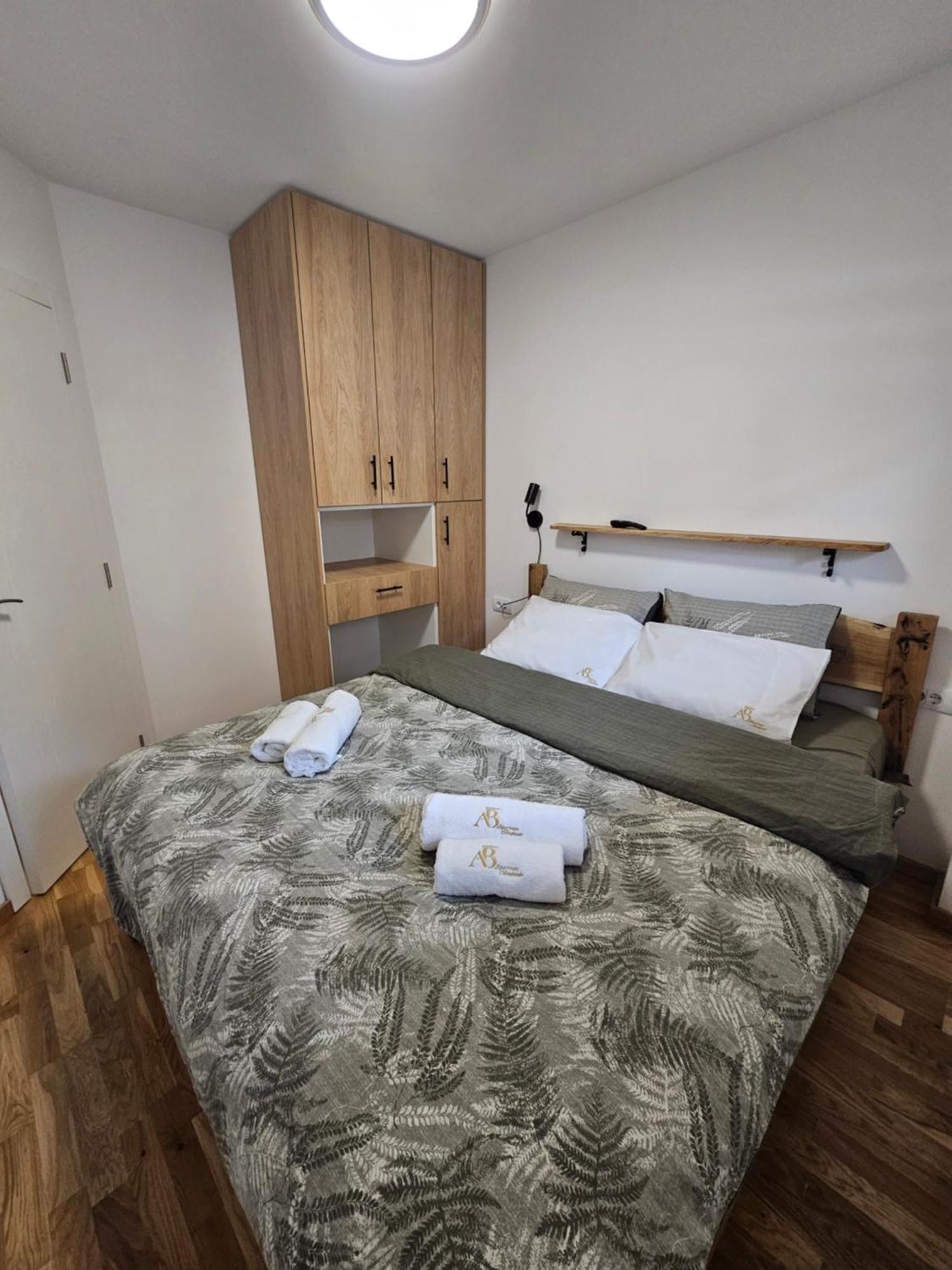 Apartment Ab *